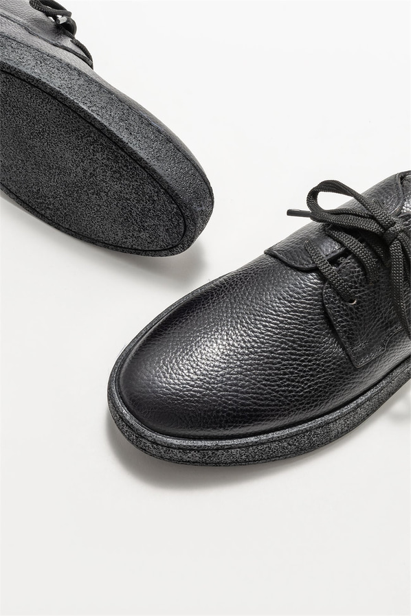 Siyah deri erkek günlük ayakkabı, günlük kullanım için - Elle Shoes