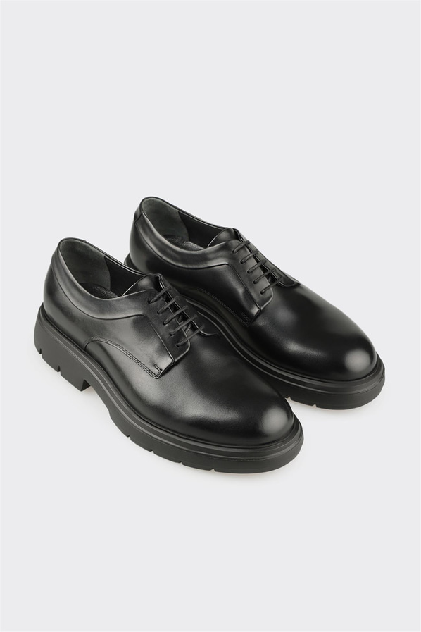 Siyah deri bağcıklı kalın tabanlı erkek günlük ayakkabı, ofis stili için - Elle Shoes