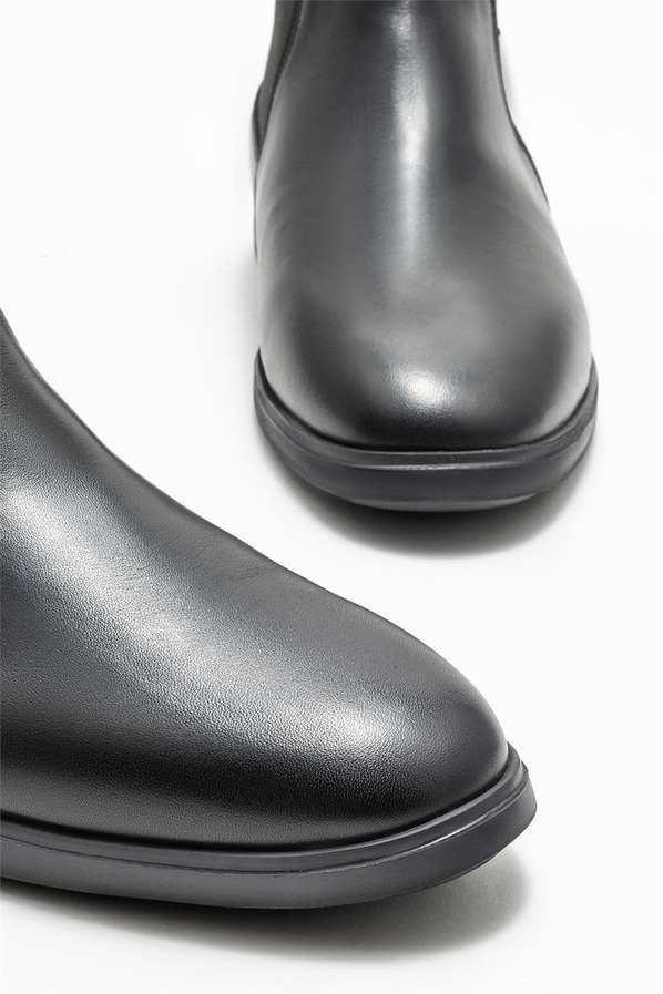 Siyah deri erkek günlük bot, günlük kullanım için - Elle Shoes