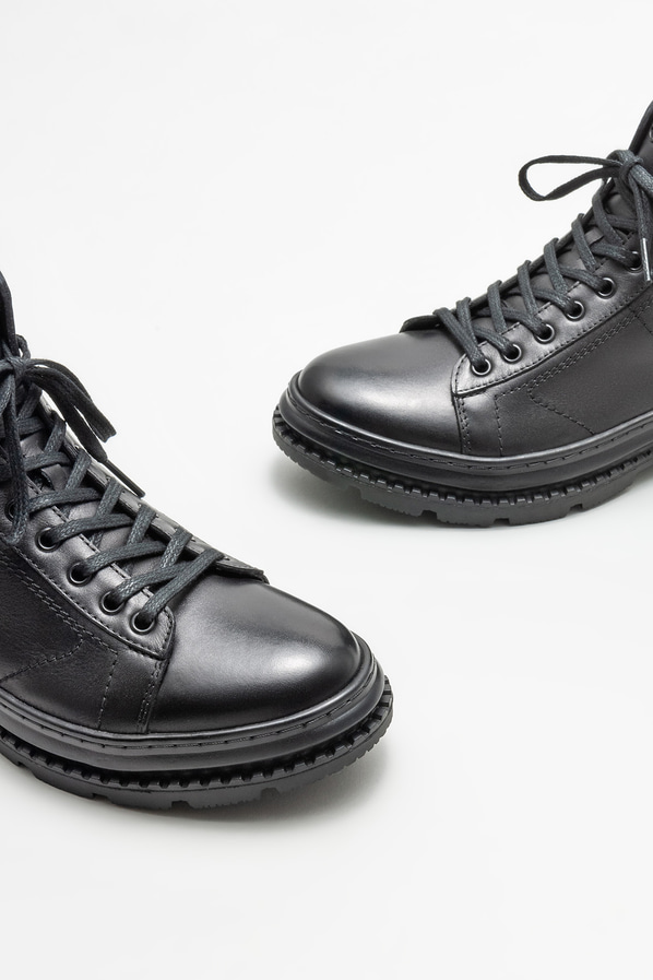 Siyah deri erkek günlük bot, günlük kullanım için - Elle Shoes