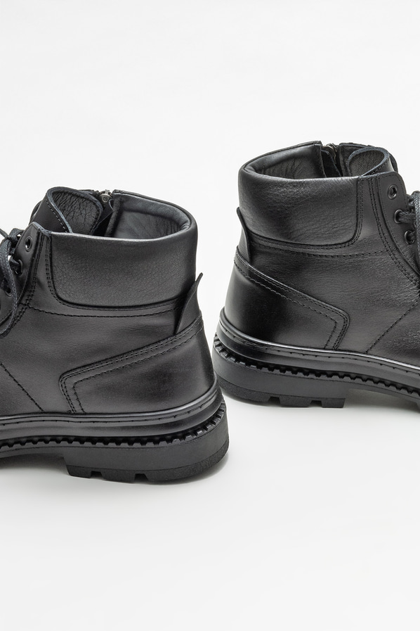 Siyah deri erkek günlük bot, günlük kullanım için - Elle Shoes