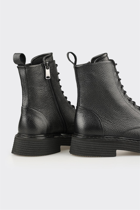 Siyah Deri Erkek Günlük Bot