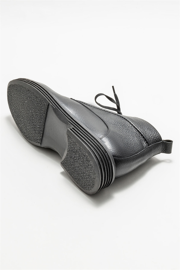 Siyah deri erkek günlük bot, günlük kullanım için - Elle Shoes