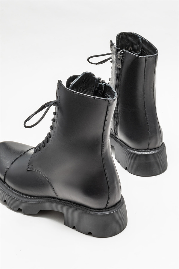 Siyah deri erkek günlük bot, günlük kullanım için - Elle Shoes