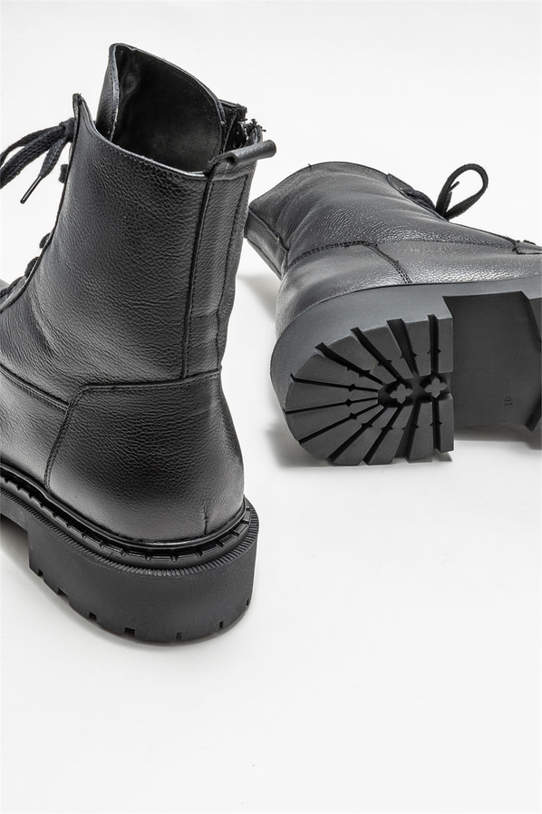 Siyah deri erkek günlük bot, günlük kullanım için - Elle Shoes