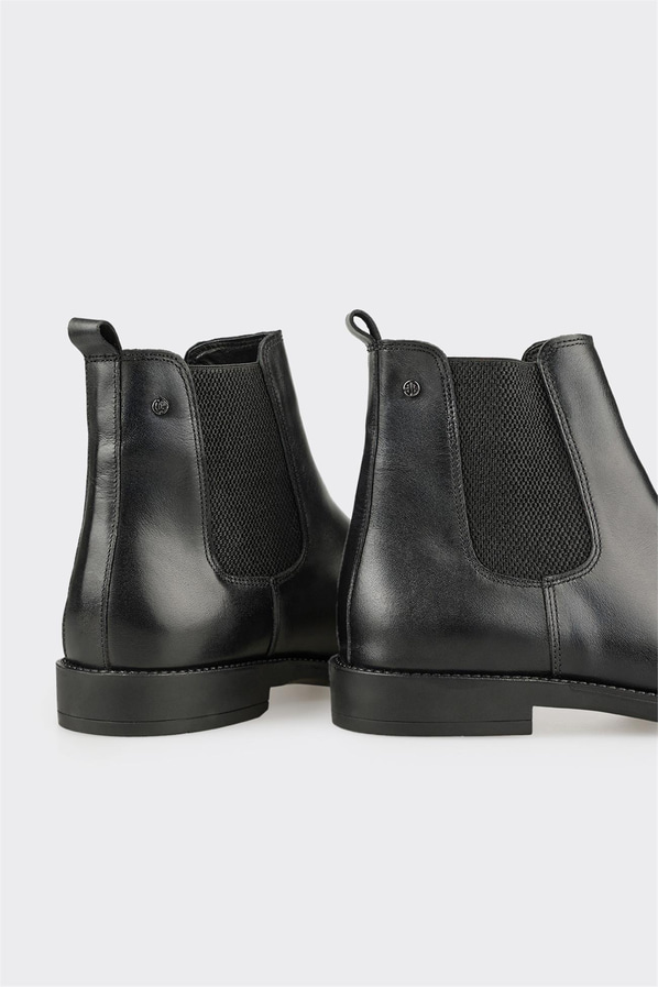 Siyah Deri Erkek Günlük Bot