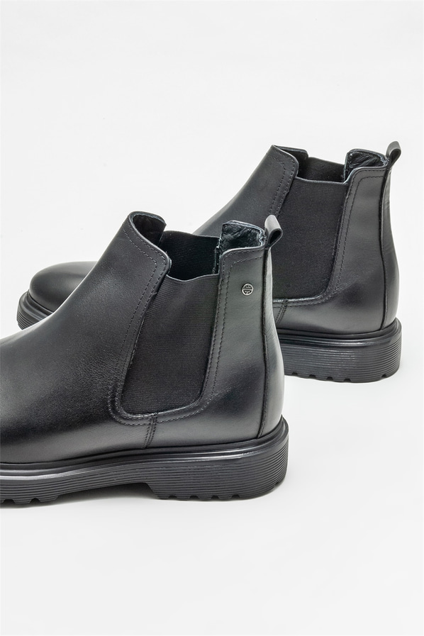 Siyah deri erkek günlük bot, günlük kullanım için - Elle Shoes
