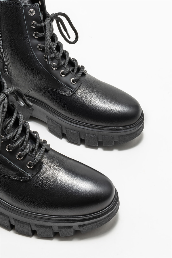 Siyah deri erkek günlük bot, günlük kullanım için - Elle Shoes