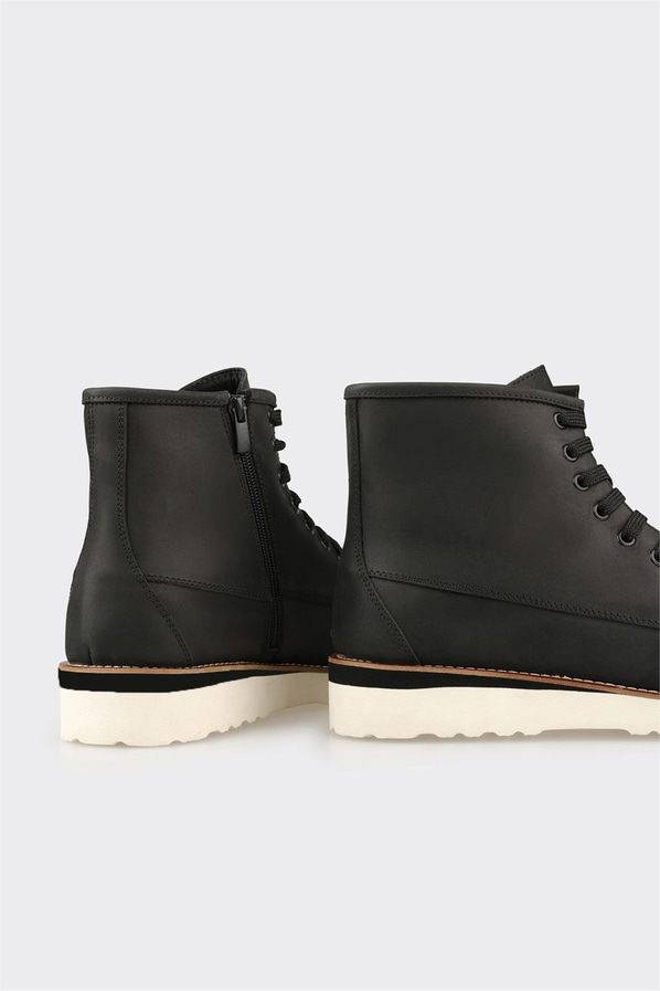 Siyah Deri Erkek Günlük Bot