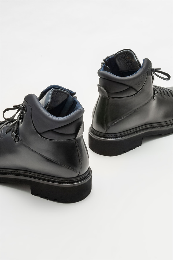 Siyah deri erkek günlük bot, günlük kullanım için - Elle Shoes