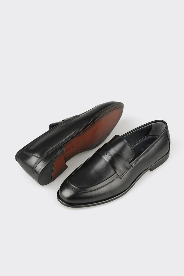 Siyah deri erkek loafer, ofis stili için - Elle Shoes