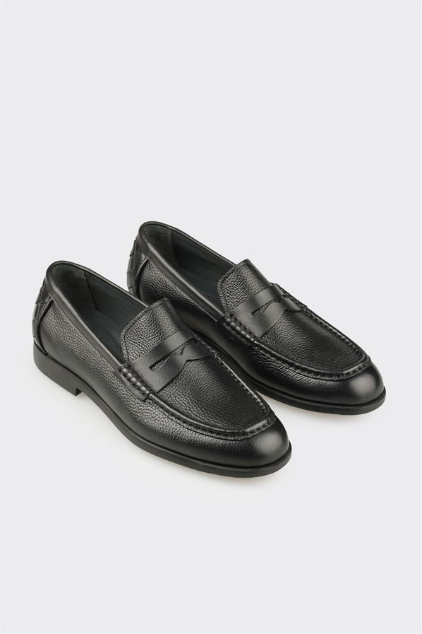 Siyah deri erkek loafer, klasik stil için - Elle Shoes