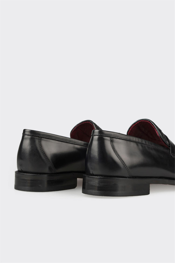 Siyah deri erkek loafer, klasik stil için - Elle Shoes