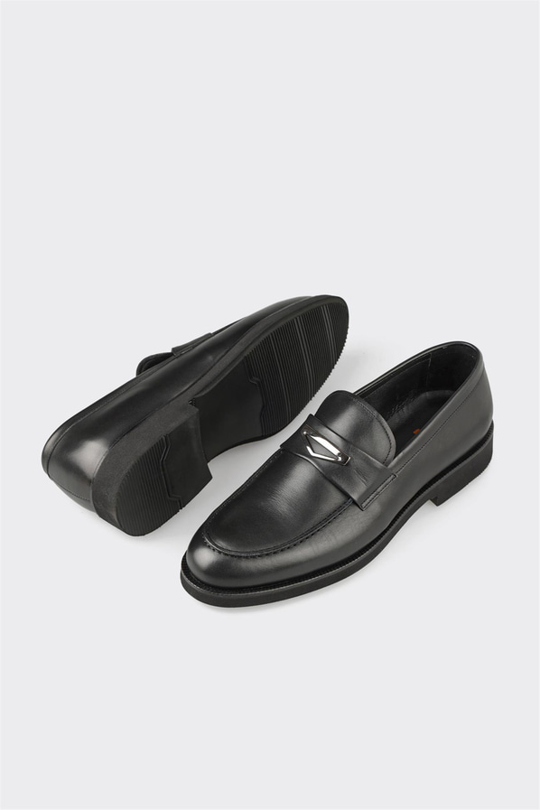 Siyah deri erkek loafer, klasik stil için - Elle Shoes