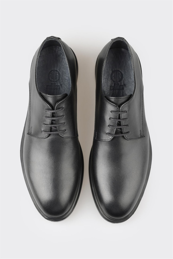 Siyah deri erkek klasik ayakkabı, rahat kullanım için - Elle Shoes
