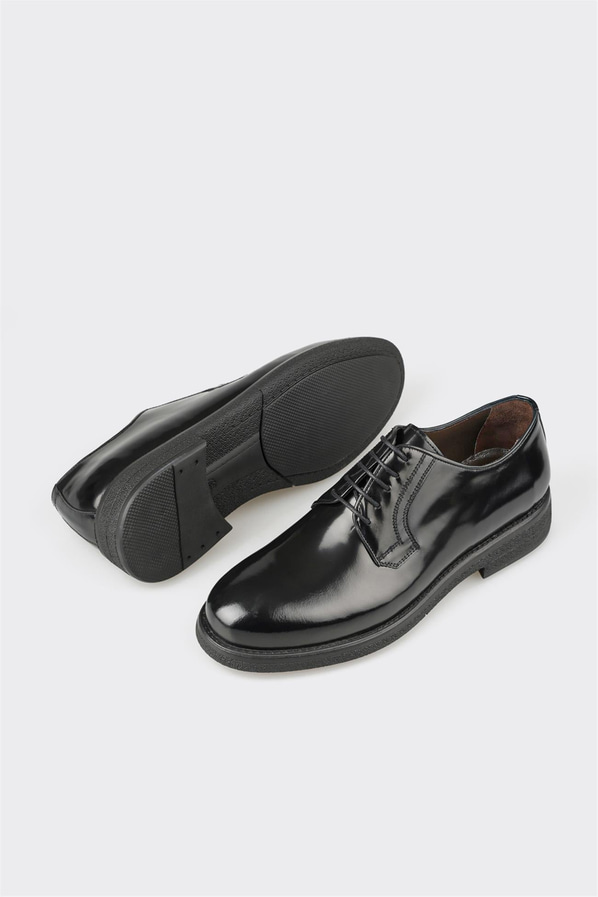 Siyah deri erkek klasik ayakkabı, casual stil için - Elle Shoes