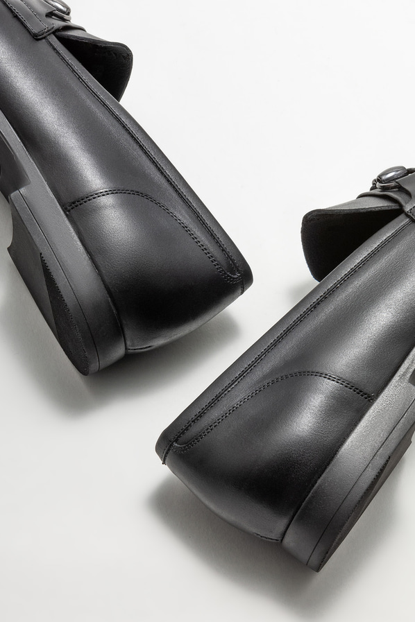 Siyah deri erkek loafer, klasik stil için - Elle Shoes