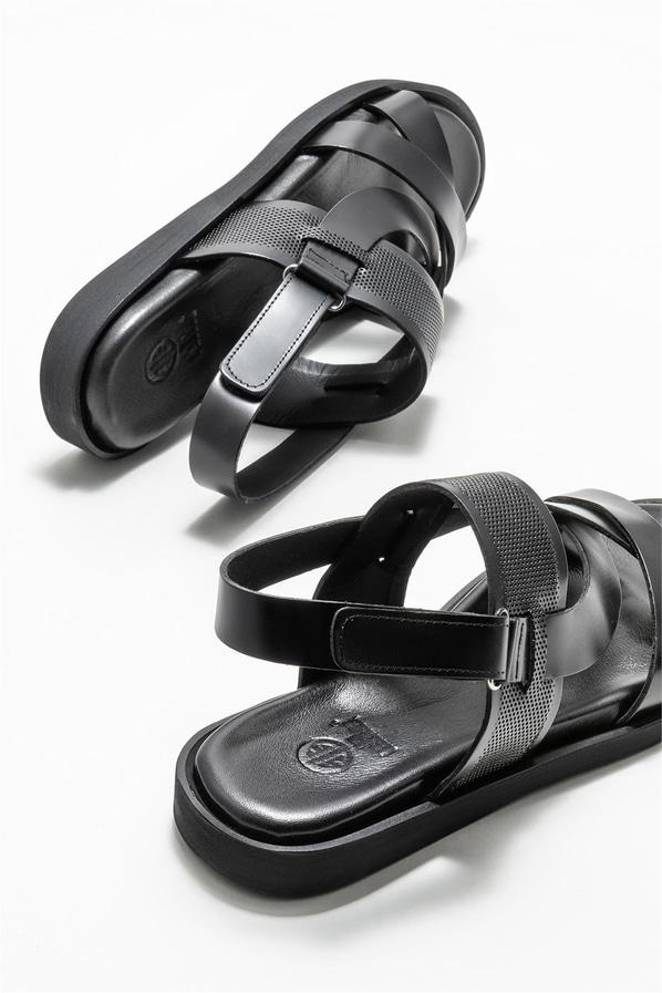 Siyah deri erkek sandalet - Elle Shoes