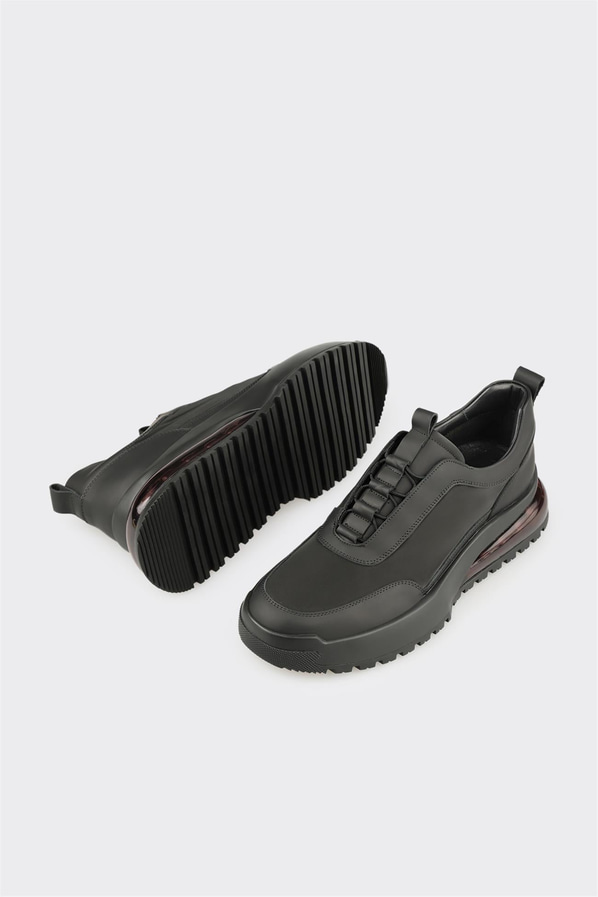 Siyah deri erkek spor ayakkabı, rahat kullanım için - Elle Shoes