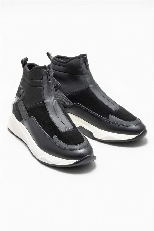 Siyah Deri Erkek Spor Bot