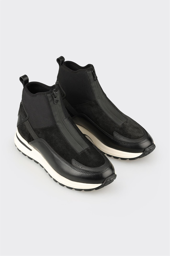 Siyah Deri Erkek Spor Bot