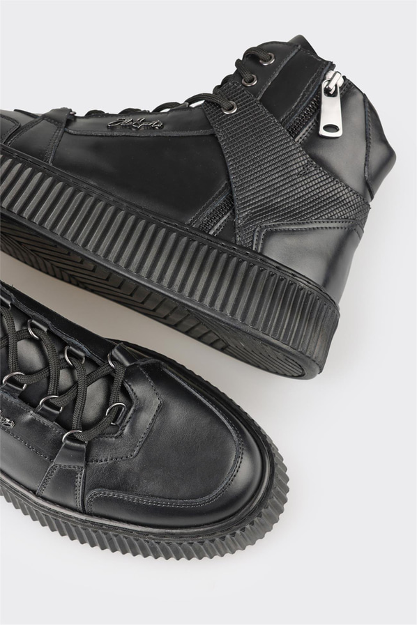 Siyah Deri Erkek Spor Bot