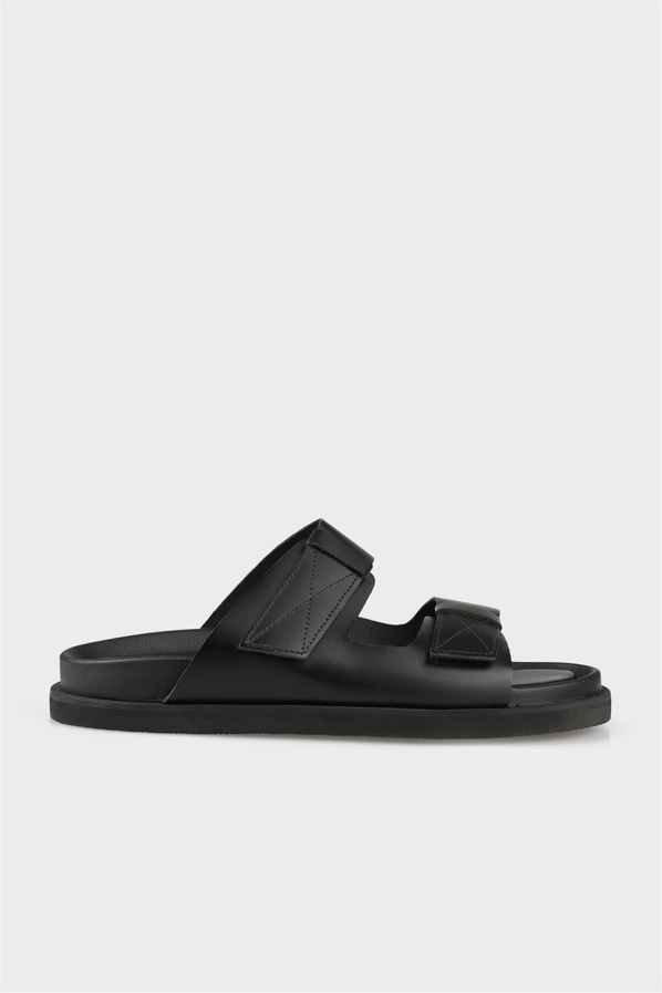 Siyah deri erkek terlik, rahat kullanım için - Elle Shoes