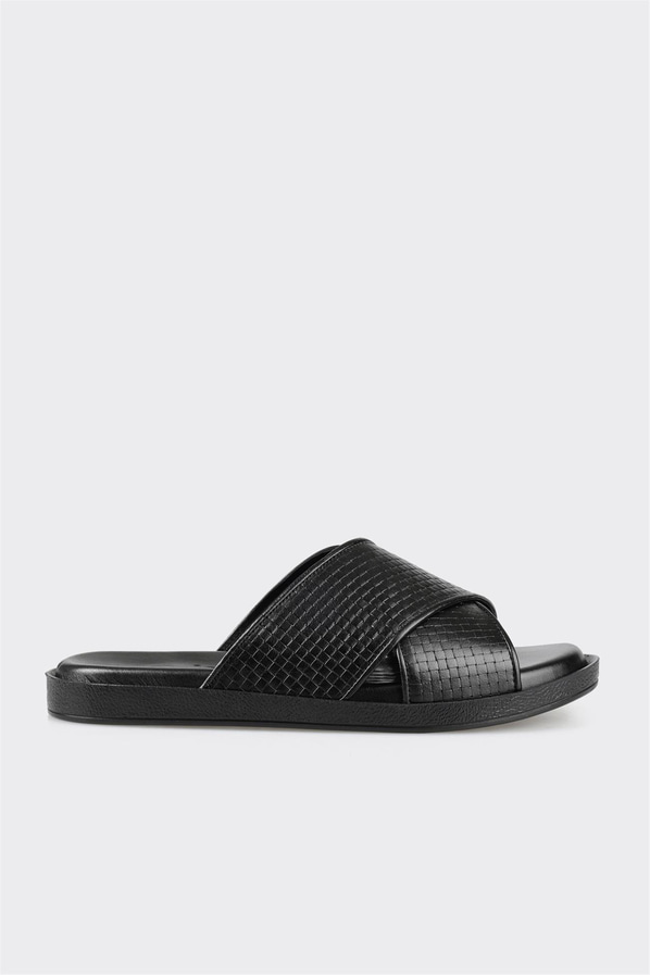 Siyah deri ve hasır dokulu erkek terlik, rahat kullanım için - Elle Shoes