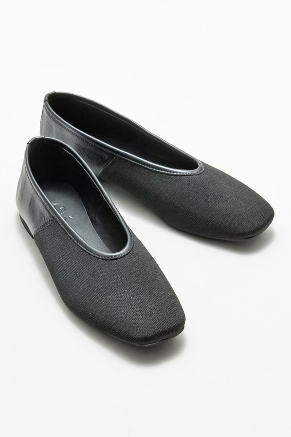 Siyah deri kadın babet - Elle Shoes