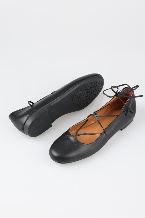 Siyah deri kadın babet - Elle Shoes