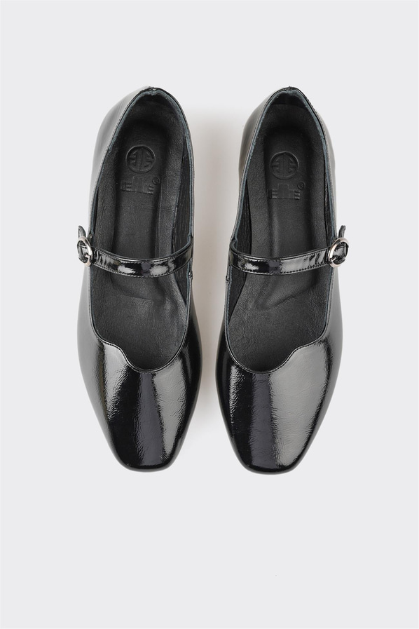 Siyah deri kadın babet - Elle Shoes