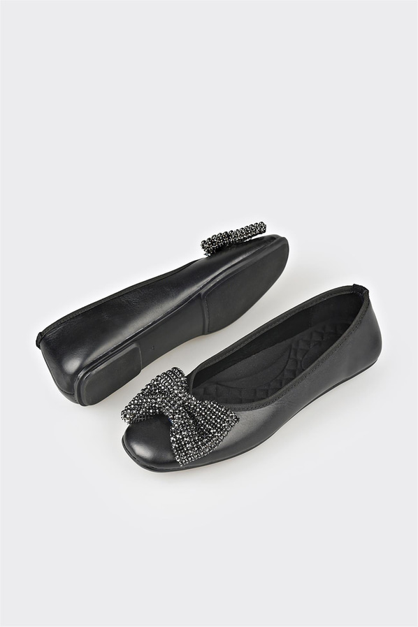 Siyah deri kadın babet - Elle Shoes