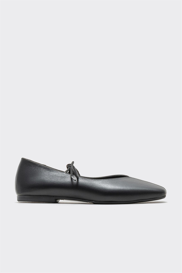Siyah deri kadın babet - Elle Shoes
