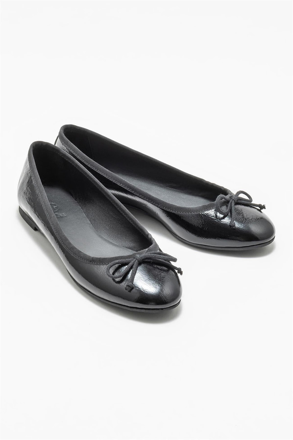Siyah deri kadın babet - Elle Shoes