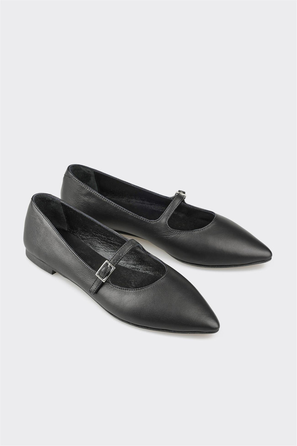 Siyah deri kadın babet - Elle Shoes