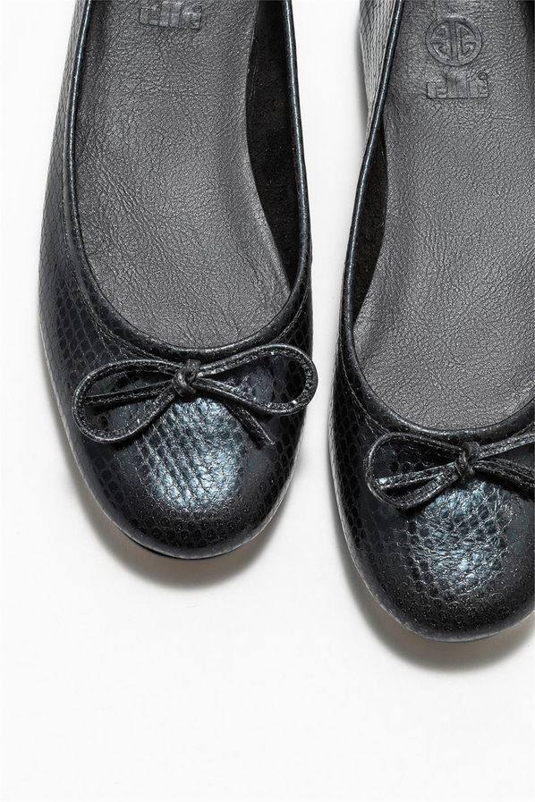 Siyah deri kadın babet - Elle Shoes