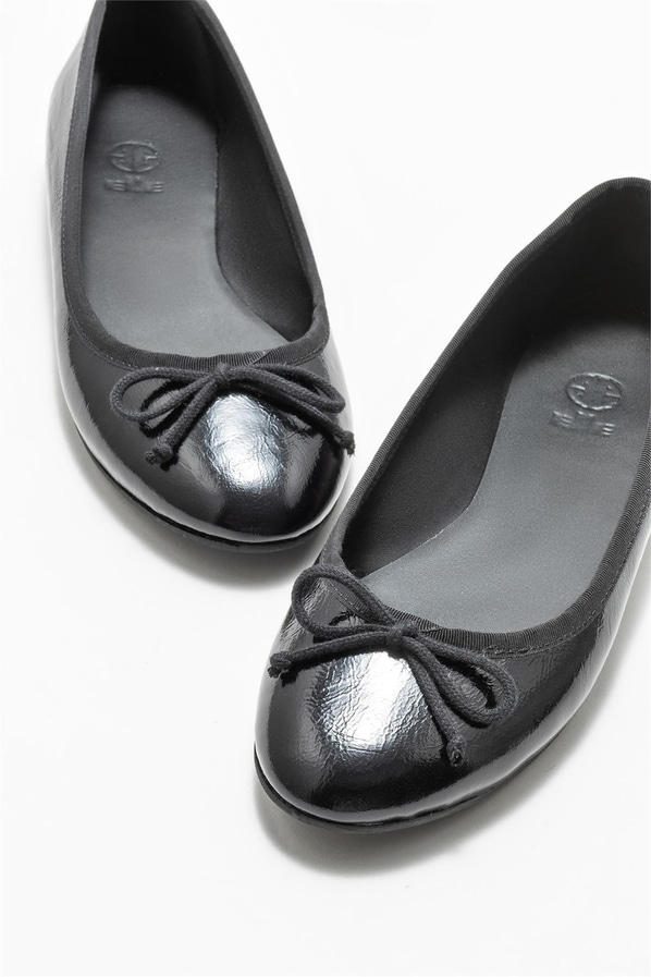 Siyah deri kadın babet - Elle Shoes