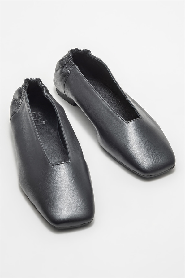 Siyah deri kadın babet - Elle Shoes