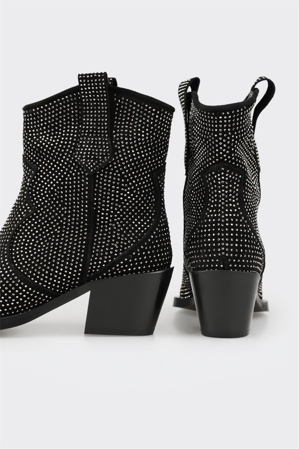 Siyah deri simli kadın bot, rahat kullanım için - Elle Shoes