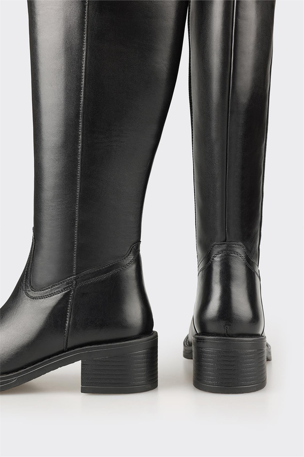 Siyah Deri Kadın Çizme