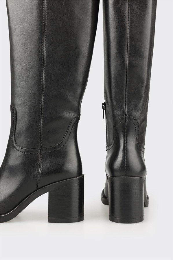 Siyah Deri Kadın Çizme