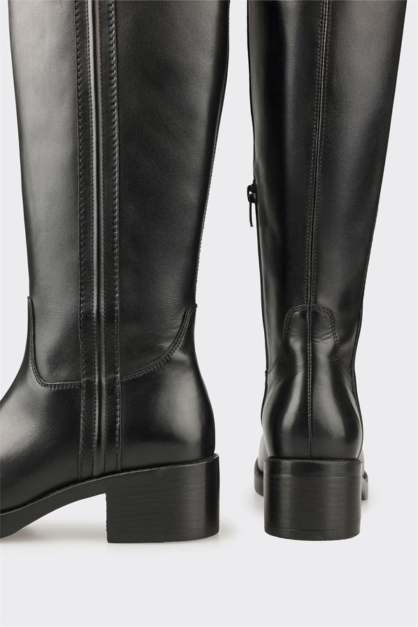Siyah deri yumuşak dokulu kadın çizme, ofis stili için - Elle Shoes