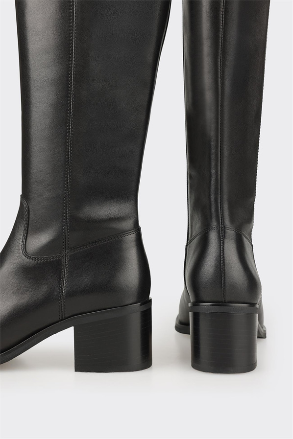 Siyah Deri Kadın Çizme