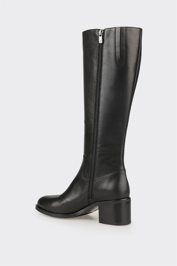 Siyah Deri Kadın Çizme