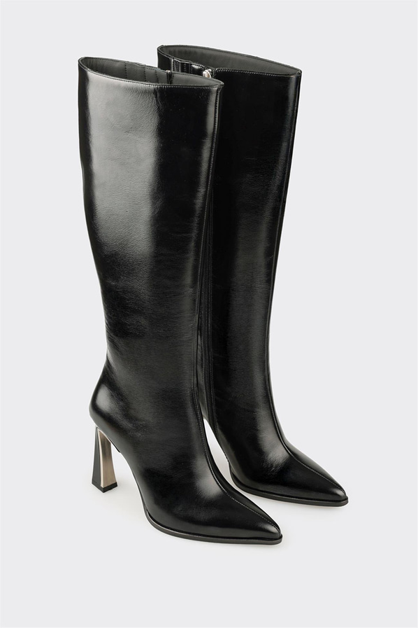 Siyah Deri Kadın Çizme