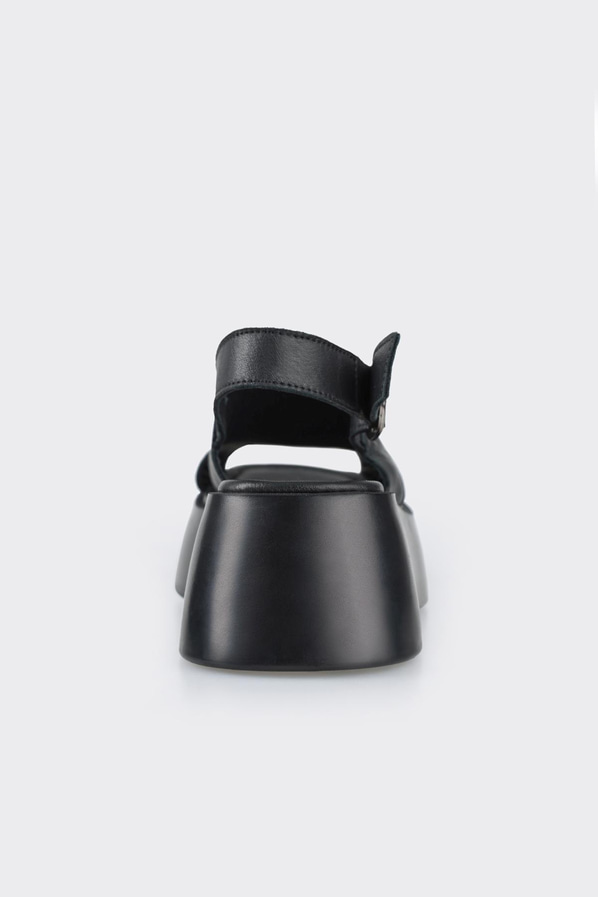 Siyah deri dolgu topuklu kadın sandalet - Elle Shoes