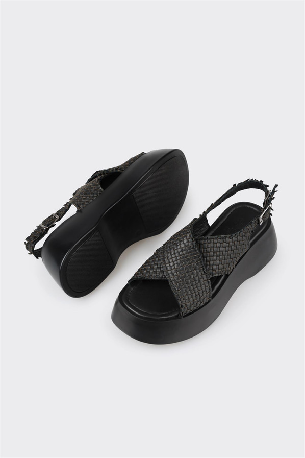 Siyah deri dolgu topuklu kadın sandalet - Elle Shoes