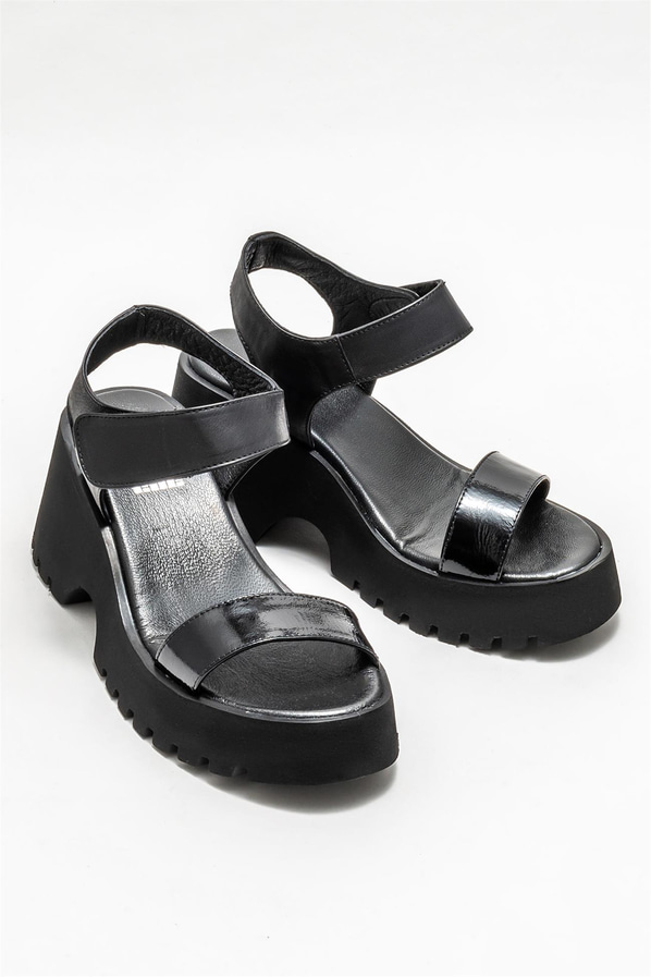Siyah deri dolgu topuklu kadın sandalet - Elle Shoes