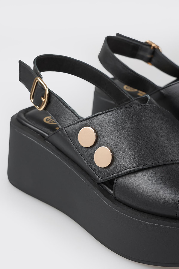 Siyah deri dolgu topuklu kadın sandalet - Elle Shoes