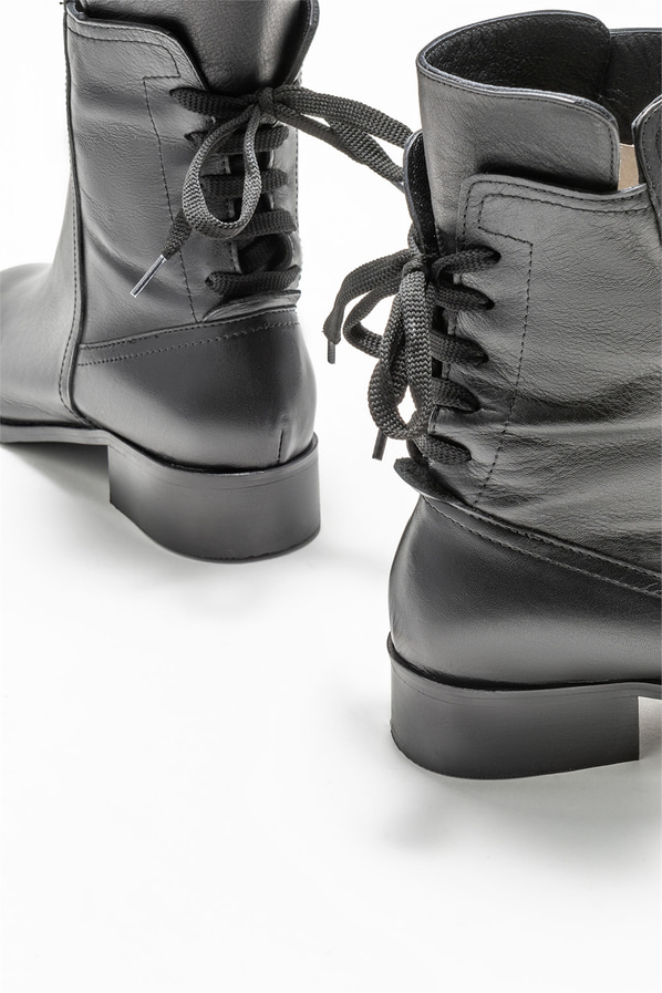 Siyah deri düz kadın bot - Elle Shoes